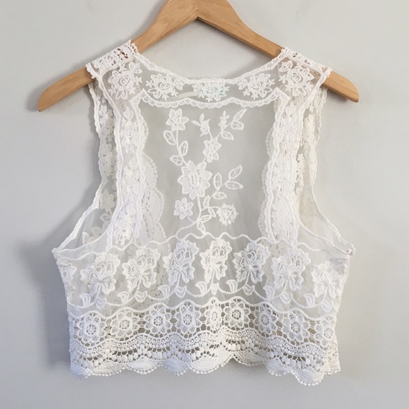 ❌Sold❌UO Gorgeous Bohemian Lace Vest - Picture 2 of 3