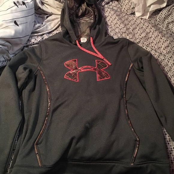 Waterproof under armour pullover