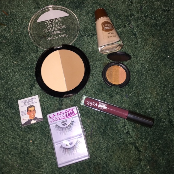 Make up bundle