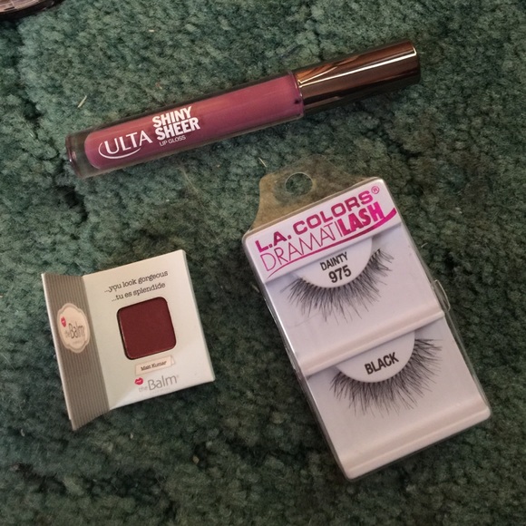 Make up bundle - Picture 3 of 3