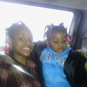 Meet your Posher, Tia