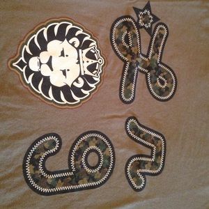 Men's medium LRG T-shirt