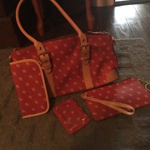 Dooney & Bourke purse