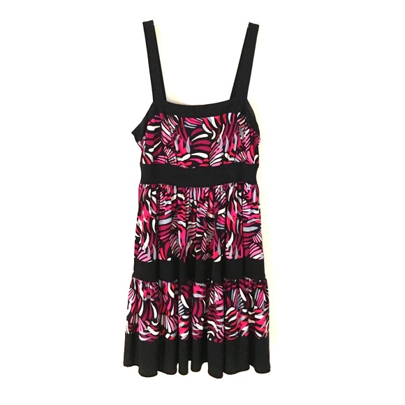 Multi-color lose fitting and flowy dress