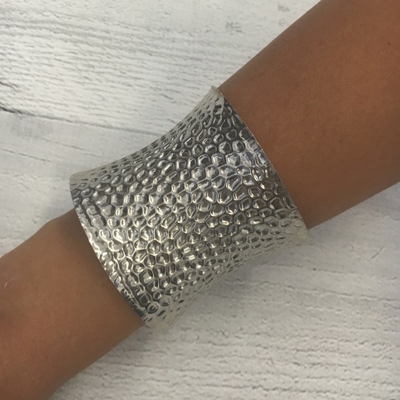 Silver Hammered Cuff - Picture 3 of 3