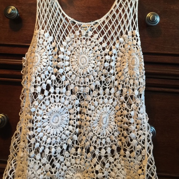 American Rag Bathing suit throw over. - Picture 3 of 3
