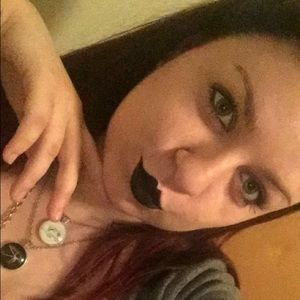 Meet your Posher, Zara