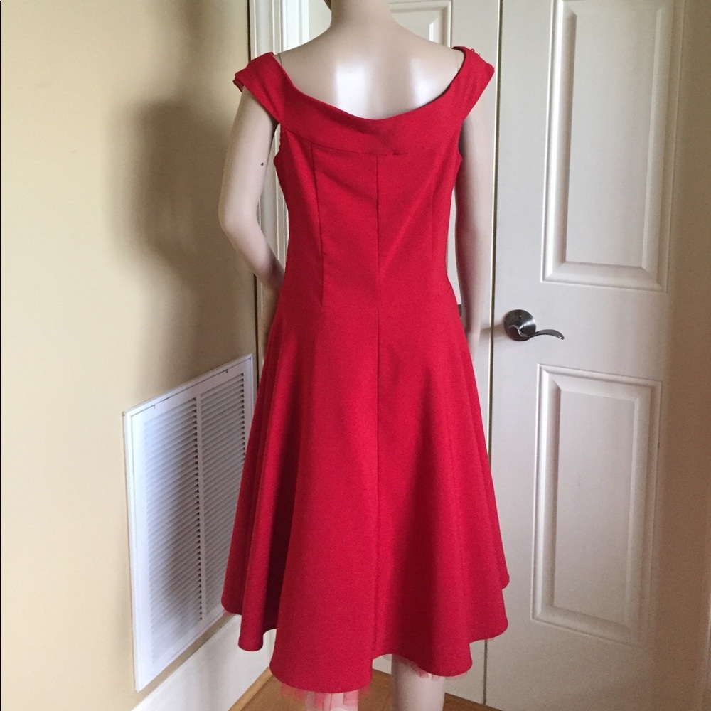 🎉SALE🎉💃Gorgeous Red A-Line Dress💃 - Picture 2 of 6