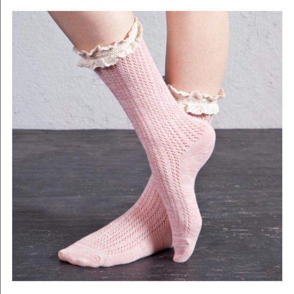 Arthur George "Sweetheart Ruffle" Socks. 🎅🏻🎁 - Picture 2 of 2