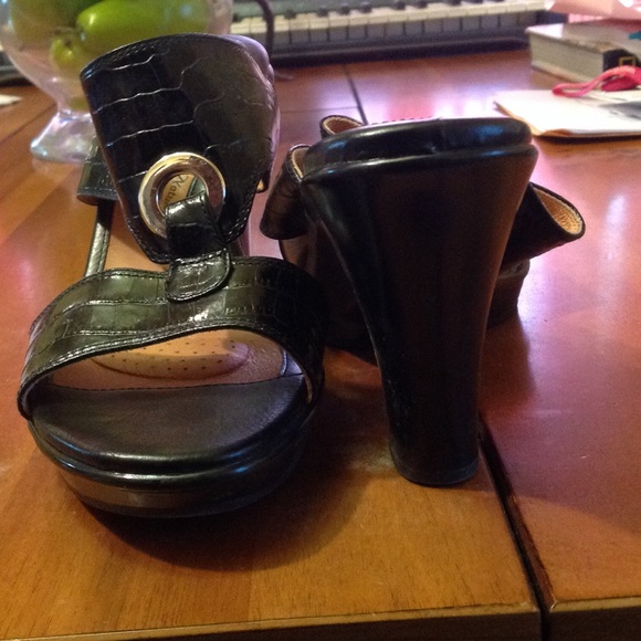 Black Leather upper sandals