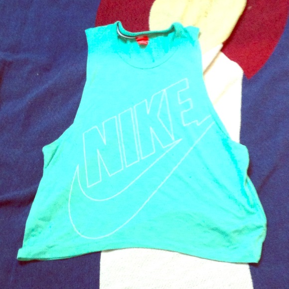 Green muscle tank