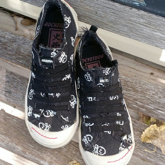 Rocket Dog slip on, no lace sneaker