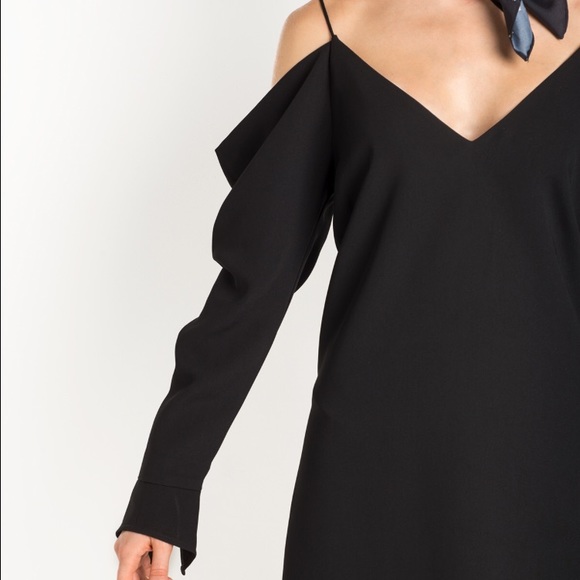 🚨FC🚨NWT Cameo Cold Shoulder Dress - Picture 2 of 2