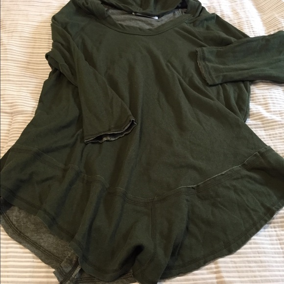 Last one🍁Soft green pullover 🍁 - Picture 3 of 4