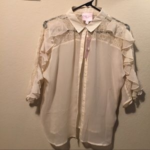 Romeo & Juliet couture cream ruffled top