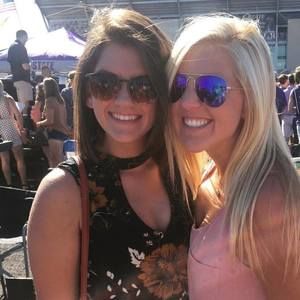 Meet your Posher, Madeline