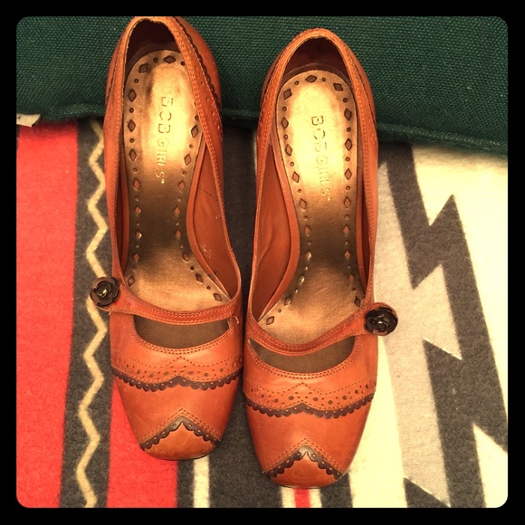 BCBG vintage inspired pumps