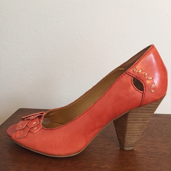 LAST CHANCE! Seychelles | Red Leather Peep Toe
