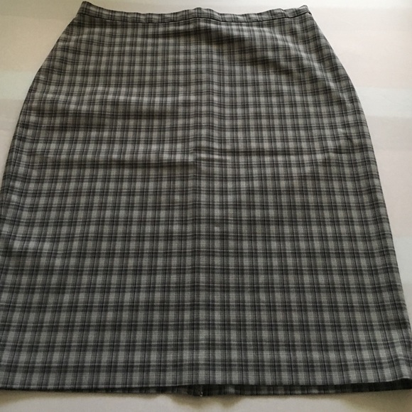 Size 14 Made in Italy Skirt perfect condition!