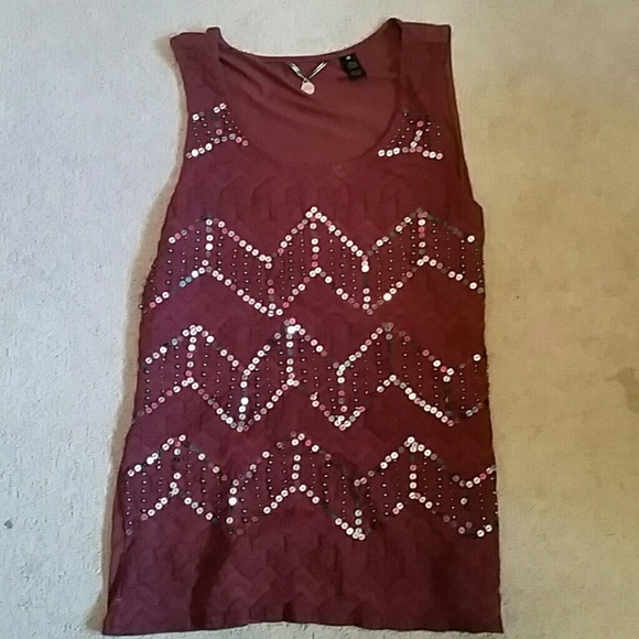 Burgendy top