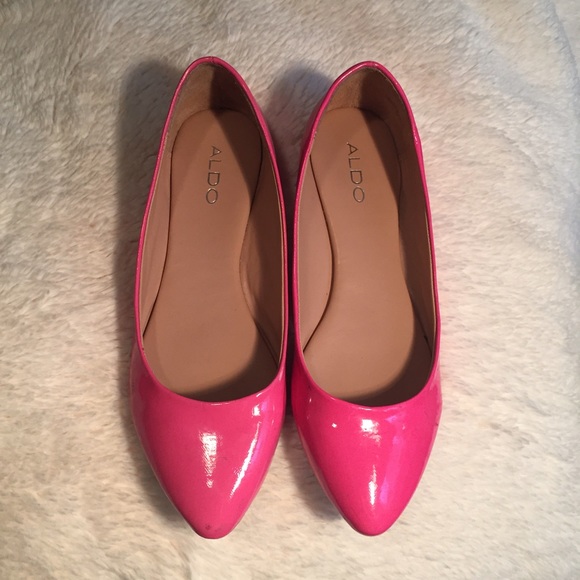 Aldo hot pink patent leather flats