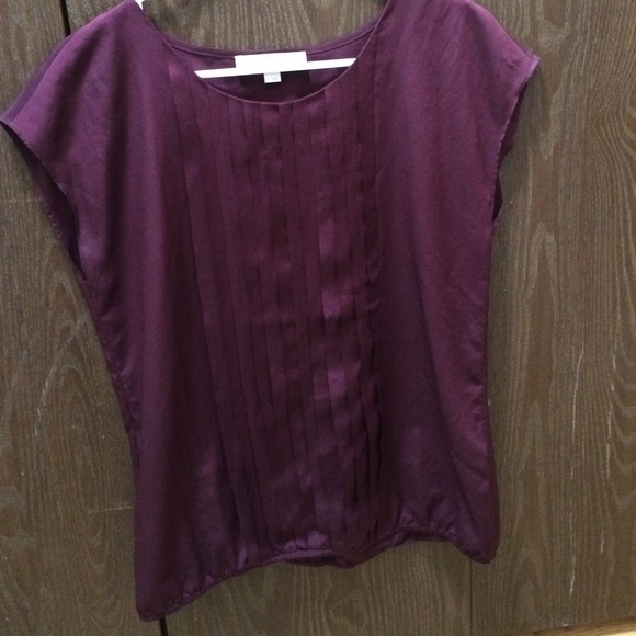 Loft sleeveless burgundy blouse top