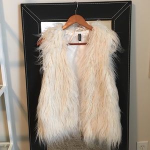 H&M faux fur vest