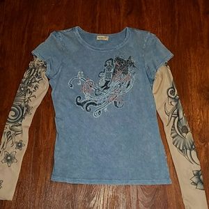 Brand new cute shirt the sleeves are like tattoos