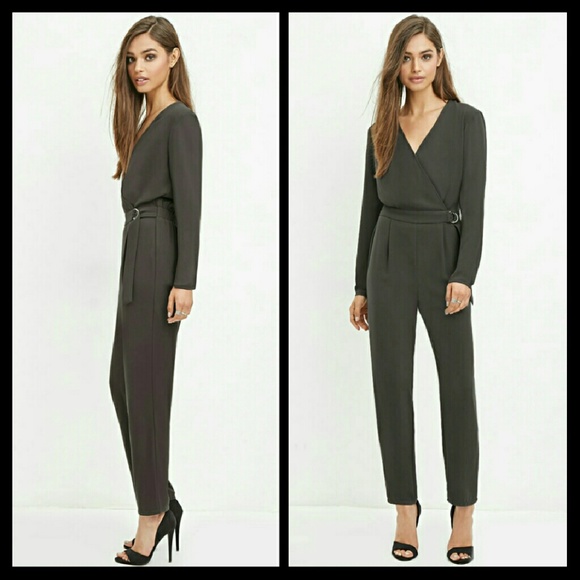 F21  Brown Jumpsuit NWOT Just in time for Fall!