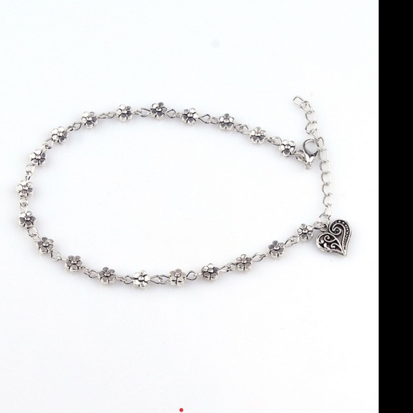 Tibetan Silver Hollow Plum Heart-Shaped Anklet - Picture 3 of 3