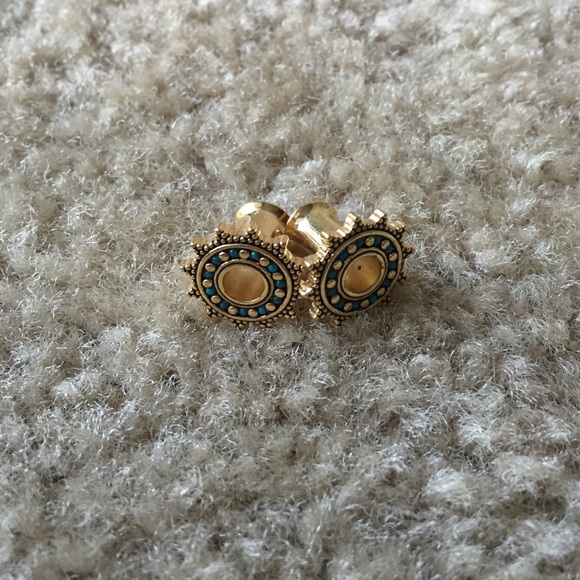 🔴 2 Gauge Earrings Gold Hot Topic Morbid Metal