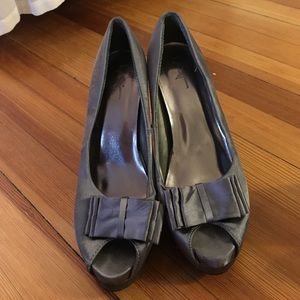 Platform Silver Heel with bow