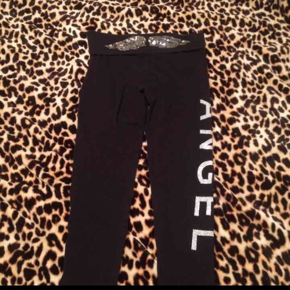 L Victoria's Secret yoga leggings