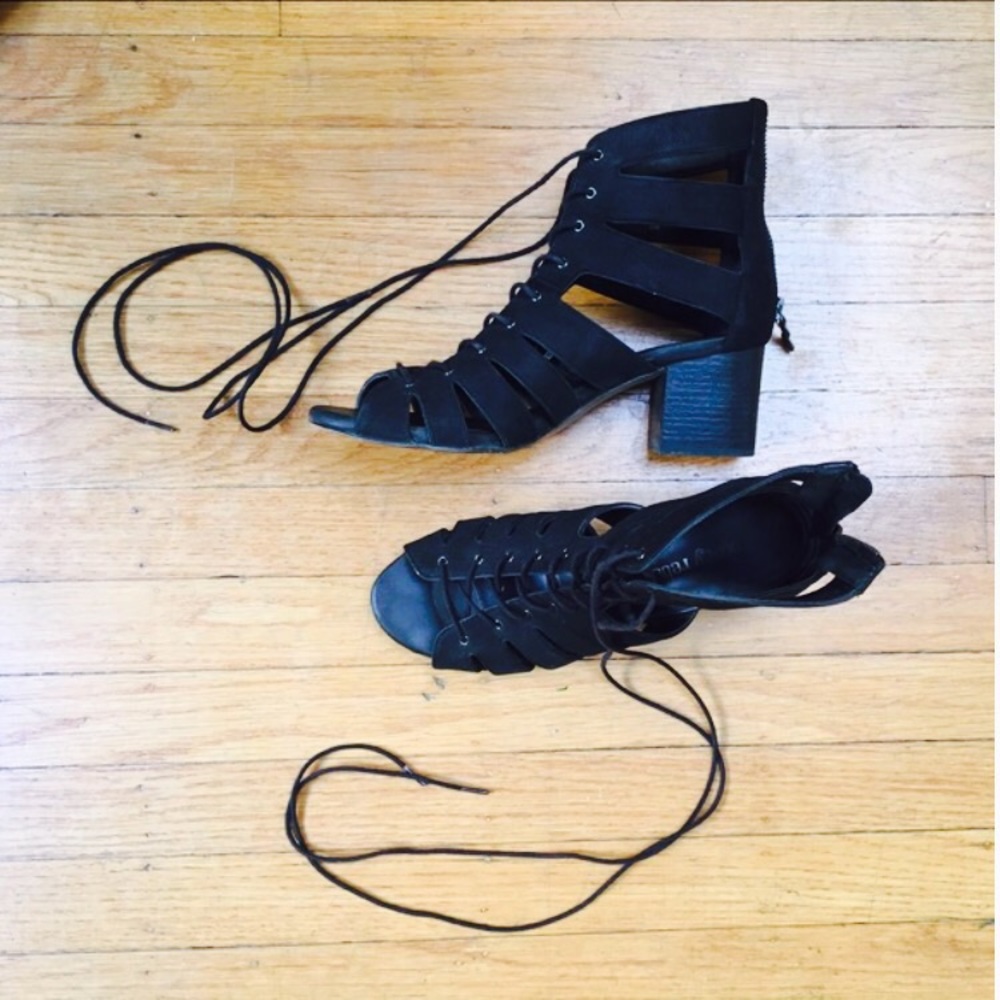 🚫 SOLD Urban Outfitters Sandals