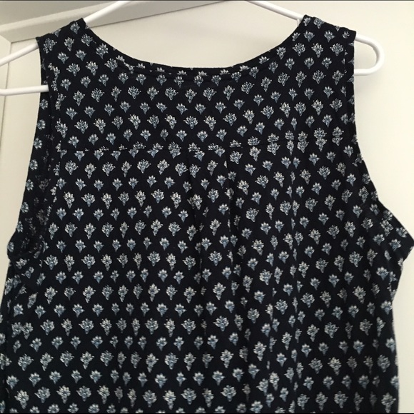 ❤️SOLD❤️ LOFT Vintage Soft Tank Top - Picture 2 of 3