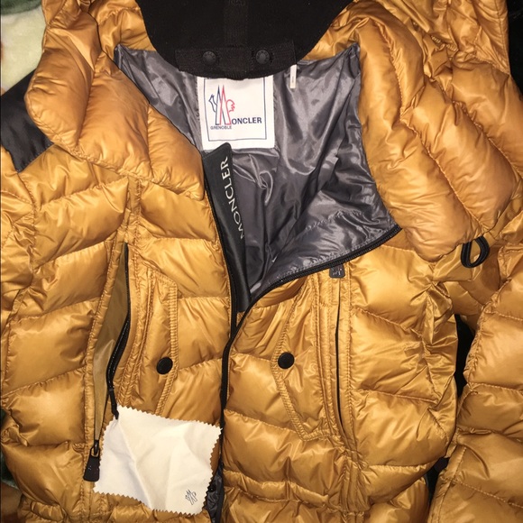 SOLD‼️‼️ Moncler Coat