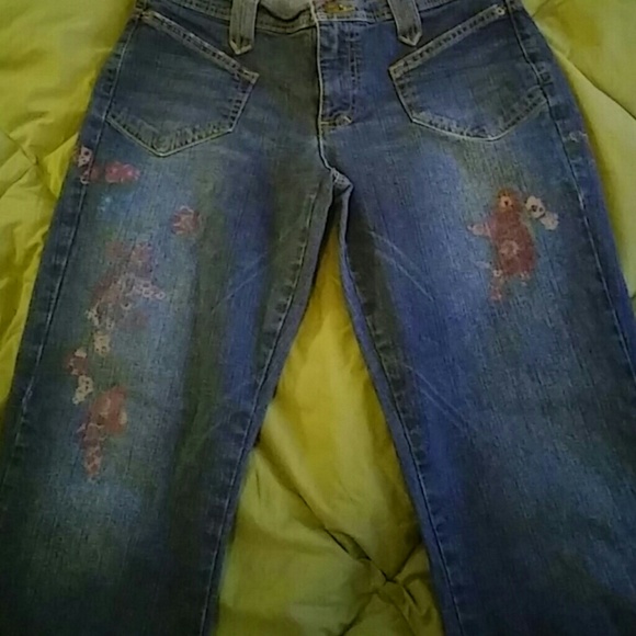 Jeans - Picture 2 of 3