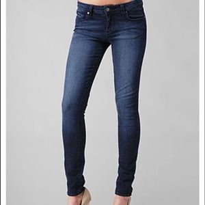 Paige skinny jeans size 28. Stretchy fabric