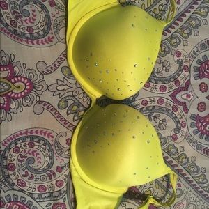 Victoria's Secret bra