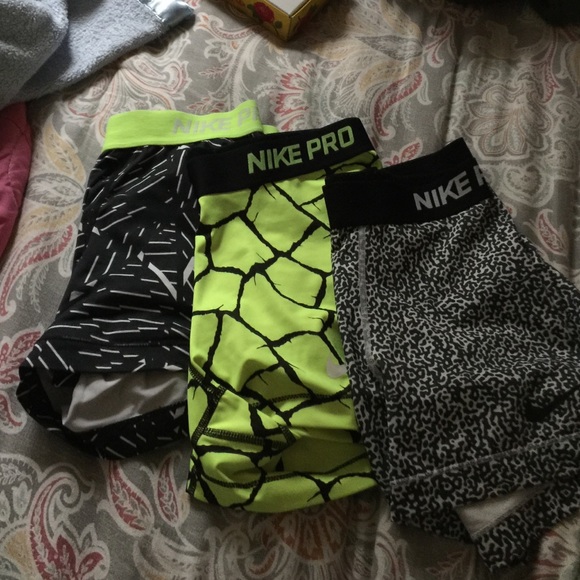 Nike pro