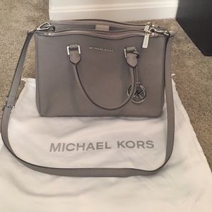 Michael kors satchel