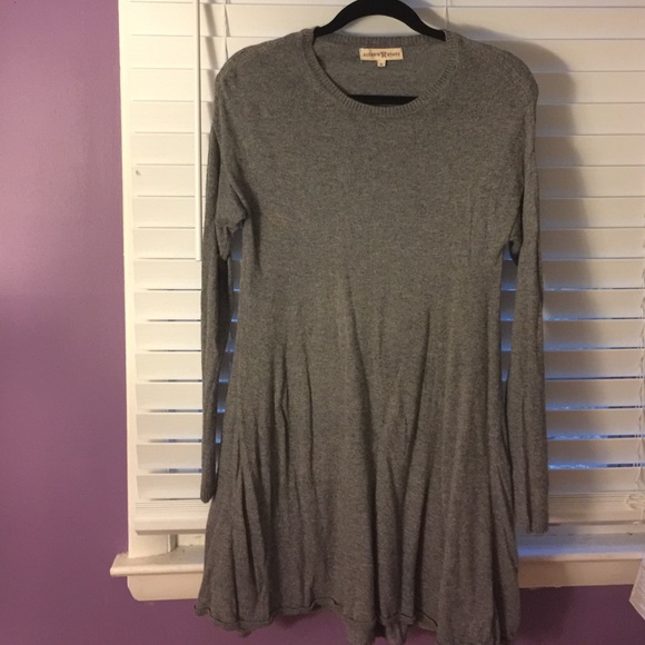 Gray long sleeve dress