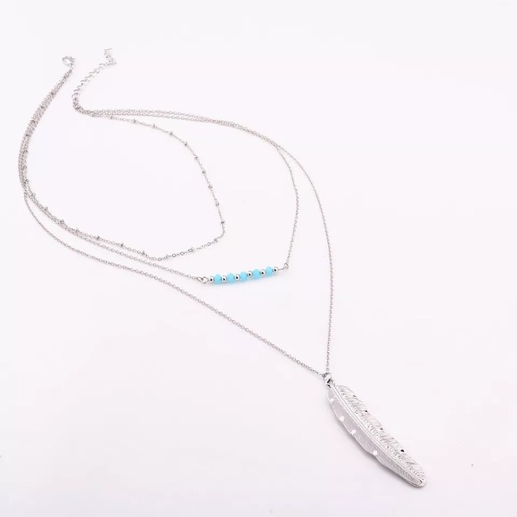 Layer Feather Necklace - Picture 2 of 4