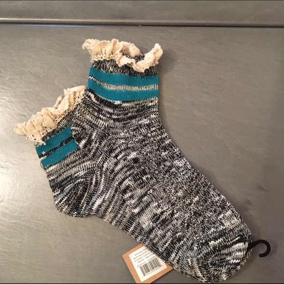 Lace trim socks