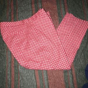 NWOT Gap Cropped Pants