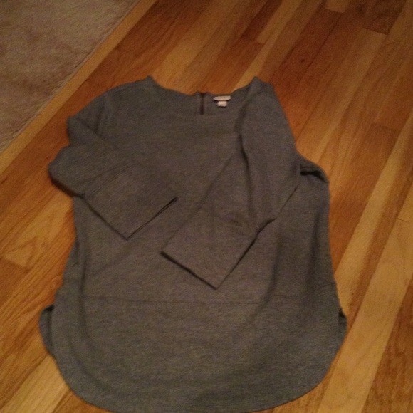 Grey merona top