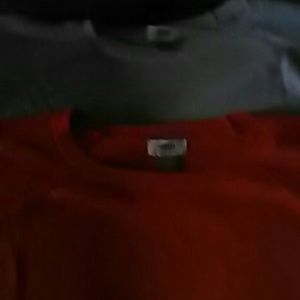 Two old navy sweaters like new