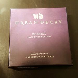 Urban Decay De-Slick Mattifying Powder