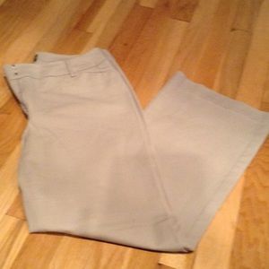 Khaki apt 9 dress pants
