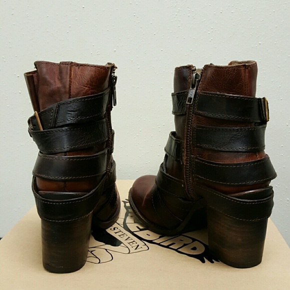 🚫 SOLD 🚫 Freebird by Steven HUSTLE Buckle Boots - Picture 3 of 4
